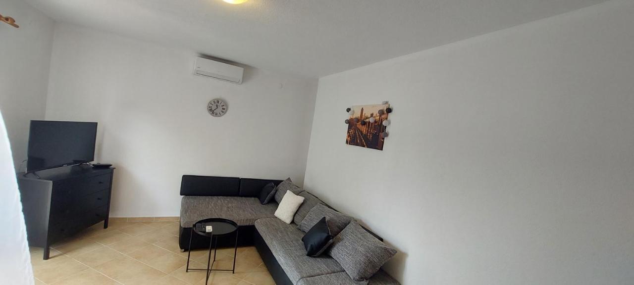 Apartments Radic Rogoznica  Εξωτερικό φωτογραφία