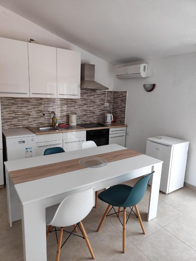 Apartments Radic Rogoznica  Εξωτερικό φωτογραφία